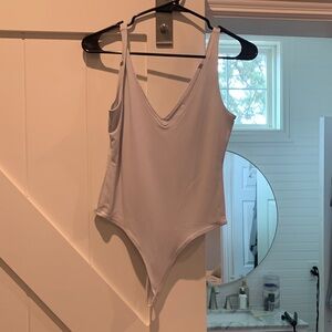 Leith V-Neck Bodysuit